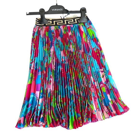 Versace Girls Pleated Skirt, Flowers Greca Twill, Size 5A - Picture 2 of 11